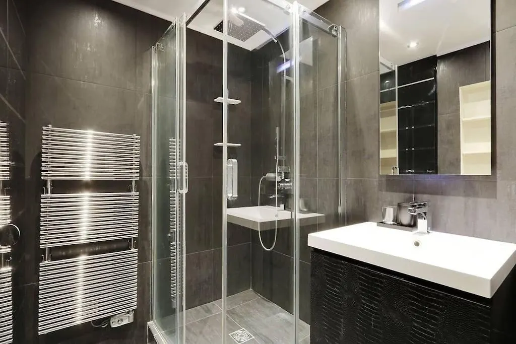 Penthouse Champs Elysees, Vue Sur Tout Paris Et La Tour Eiffel 0*,
